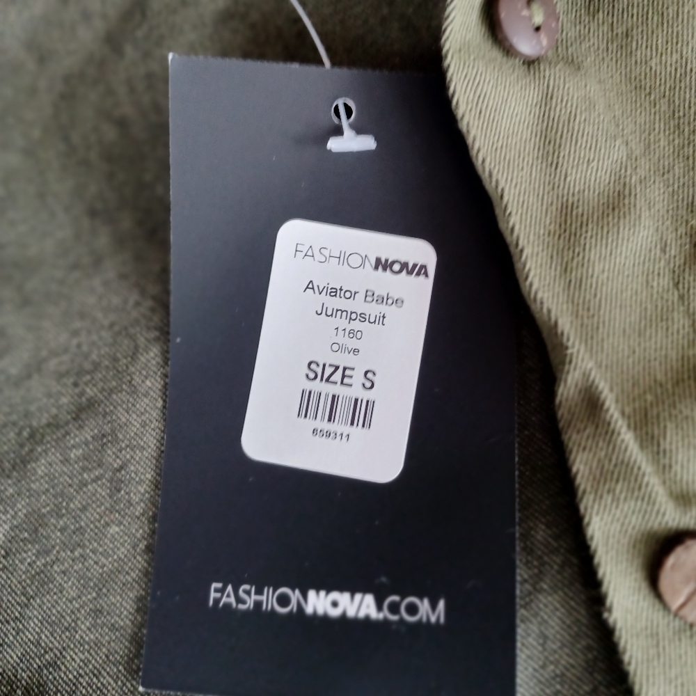 FASHION NOVA - Picture 9 of 13